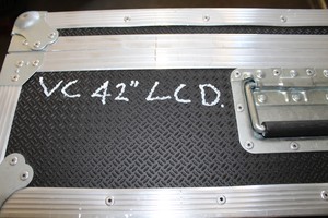 Thumbnail image of 4 Flight Cases inc 2 Small And 2 Medium 