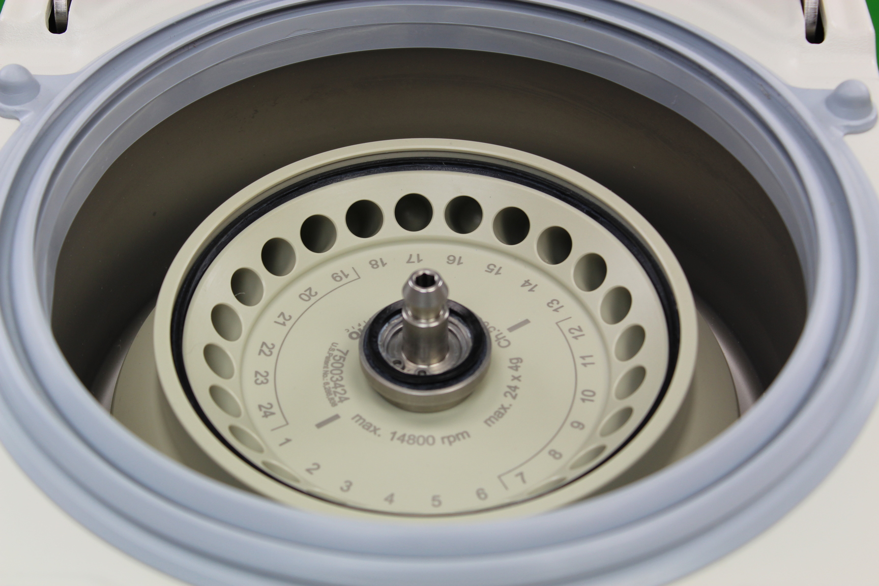 Image of VWR Micro Star 17R Benchtop Centrifuge