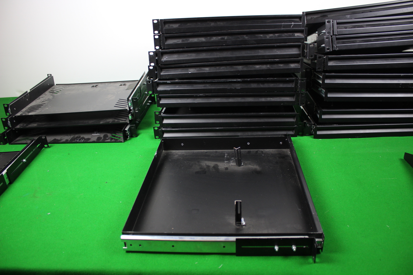 Image of Job Lot of 25 Server Rack Slider Rails 42cm l x 38cm w x 4.5cm h