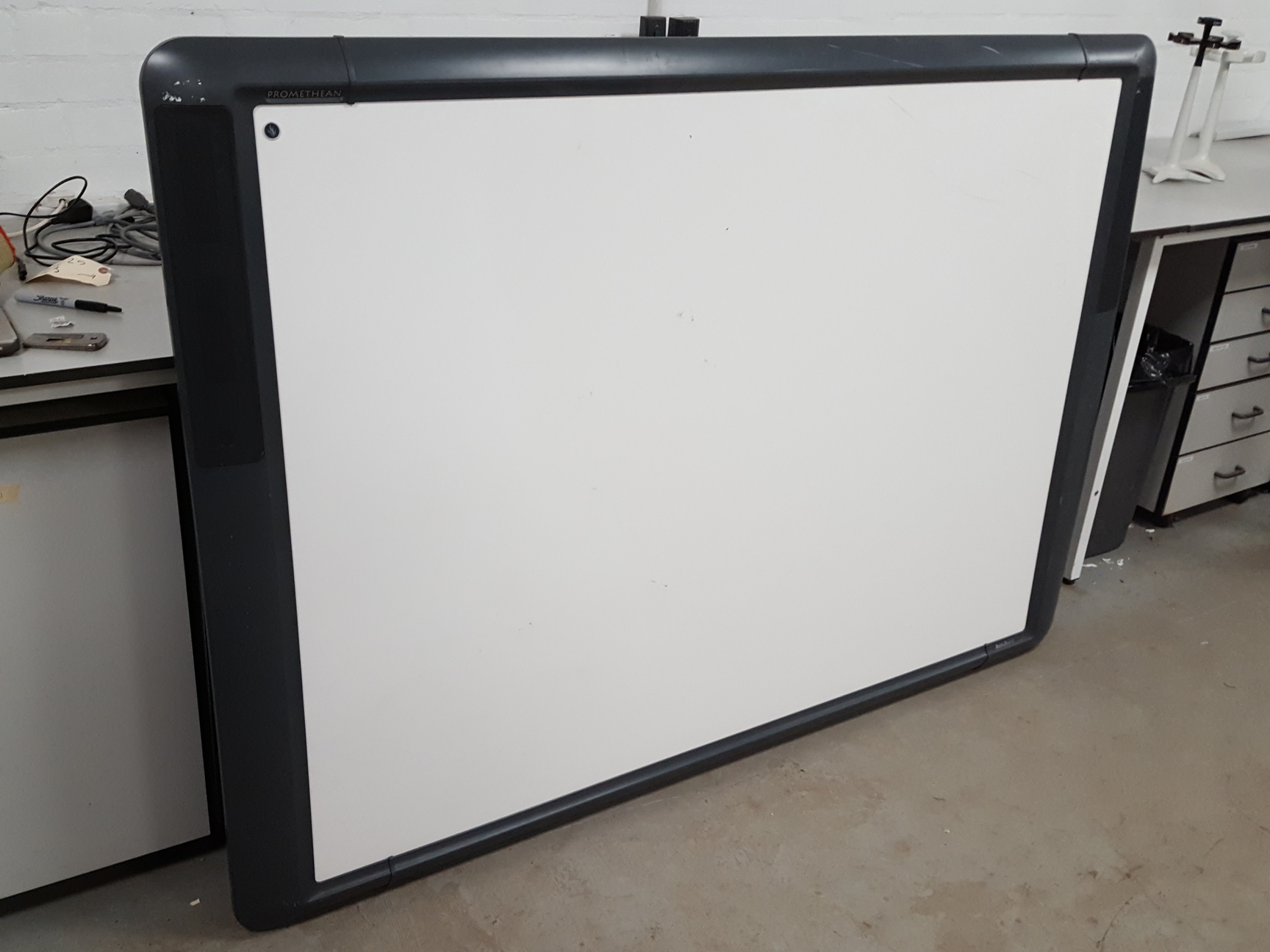 Promethean ActivBoard PRMAB37803 with Mount 180 x 130+ Promethean