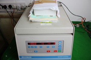 Thumbnail image of Beckman GS-15R Tabletop Centrifuge with S4180 Horizontal Rotor