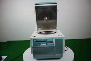 Thumbnail image of Hettich Mikro 22 Zentrifugen Centrifuge Spares/Repair