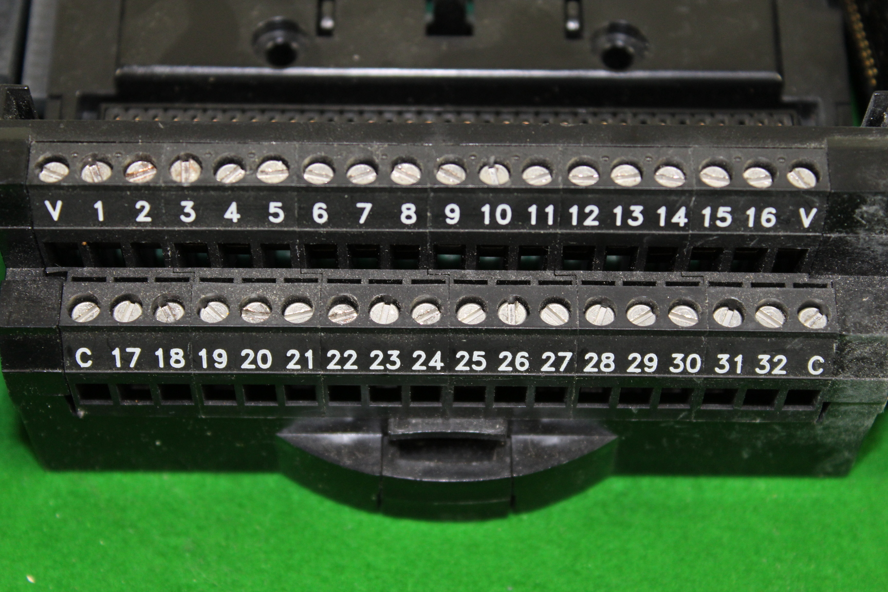 Image of Joblot National Instruments FP-TP1 Fieldpoint Universal Screwb Terminal Base x 9