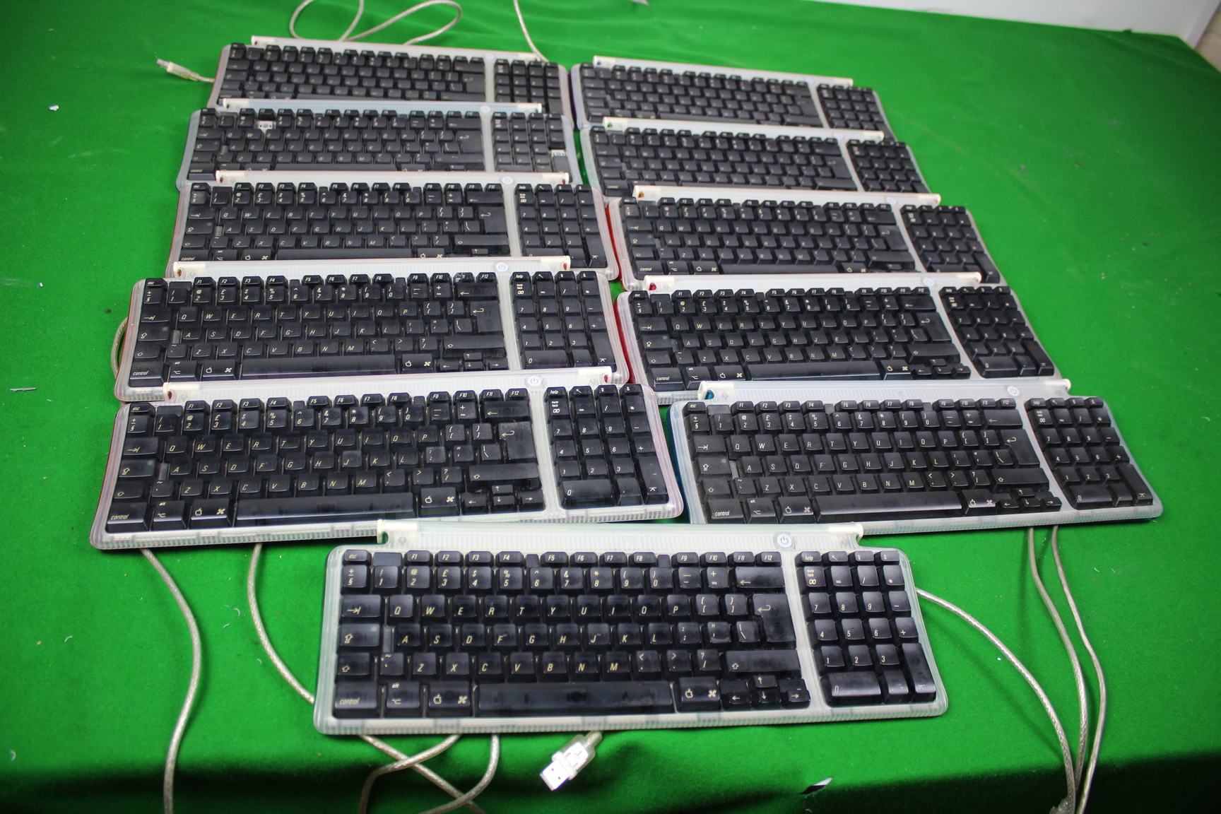 Image of Job lot x 13 Apple Keyboards, 8 x Apple Mice