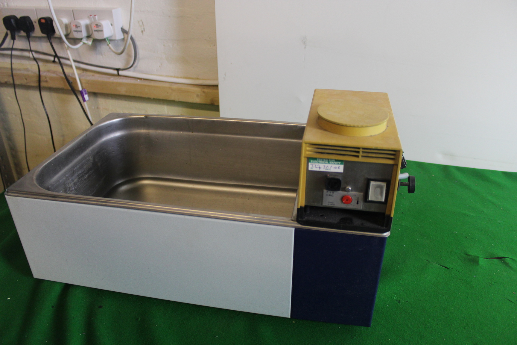 Image of Techne Water Bath & Techne Tempette Junior Te-8J