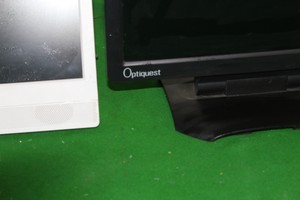 Thumbnail image of 2 x Monitors Inc Fujitsu Siemens GmbH (No Stand) And Optiquest Q7 (With Stand)