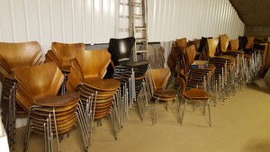 Thumbnail image of Vintage Arne Jacobson Fritz Hansen Series 7 Chair Danish 60s/70s Retro Dining