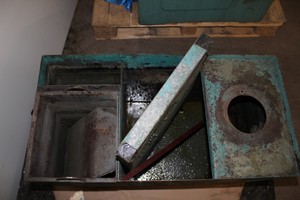 Thumbnail image of 440 Volts, 50 Cycle, Phase 3, Stone Grinder 