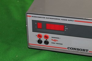 Thumbnail image of Consort E835 Microcomputer Electrophoresis Power Supply Powers Up