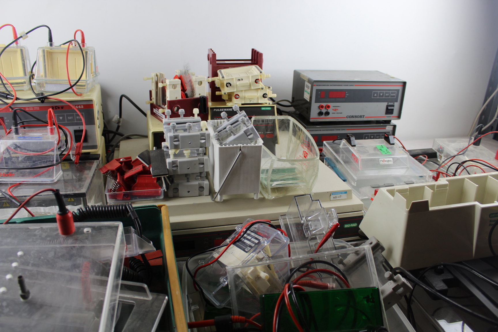 Image of Job Lot Of Electrophoresis Lab Equipment **See Photos And Description**
