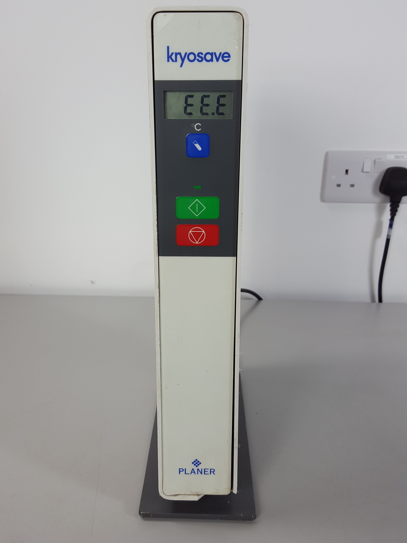Image of Planer Kryosave Compact Controlled Rate Freezer System LNP 4, GDMRV Lab