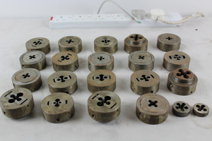 Thumbnail image of Lot of  21 Vintage Cutter Dies Assorted Sizes UNC UNF BSF BSP 