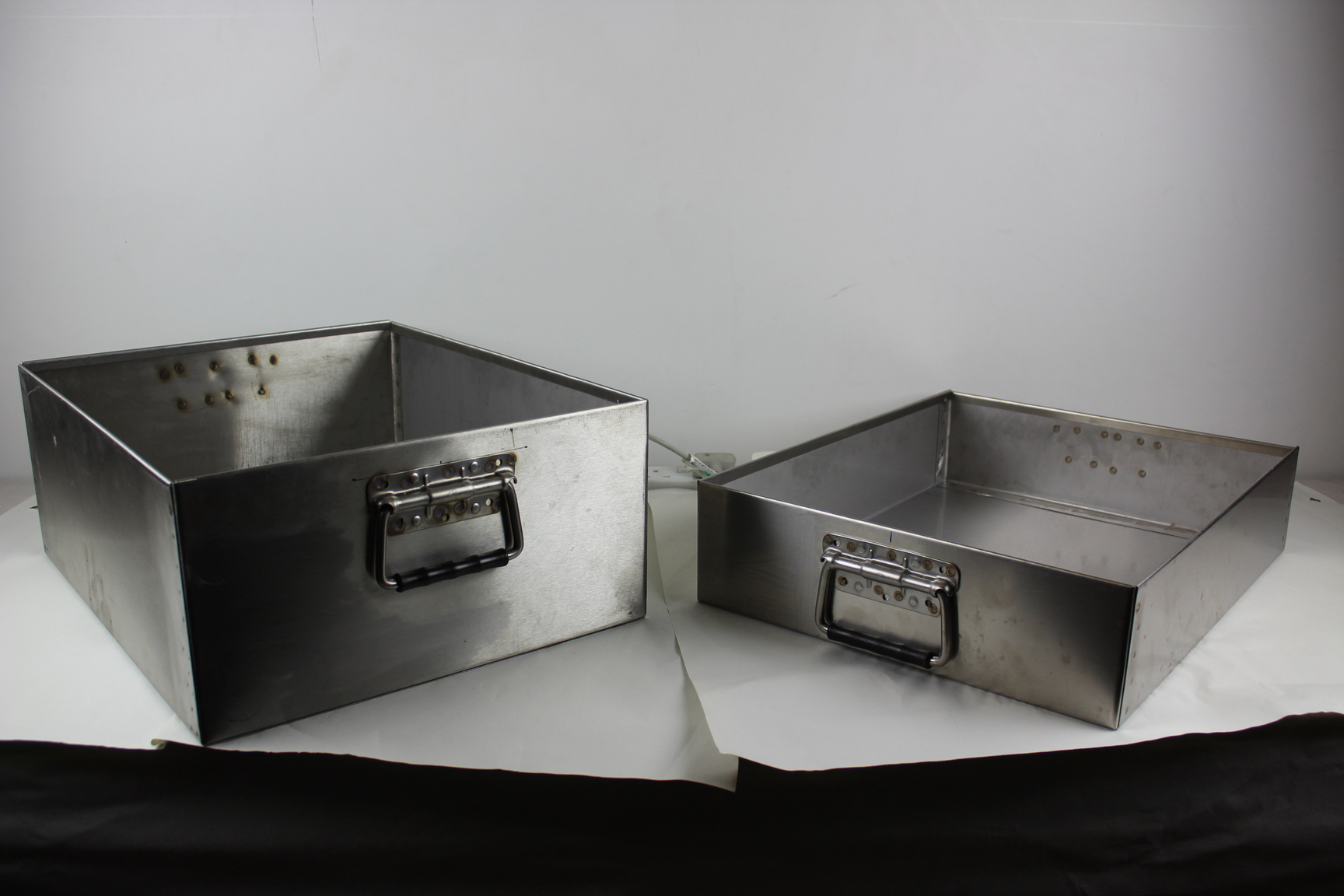 Image of 2 Large Heavy Duty Stainless Steel Planters with handles 43cm l x 40cm  Upcycled