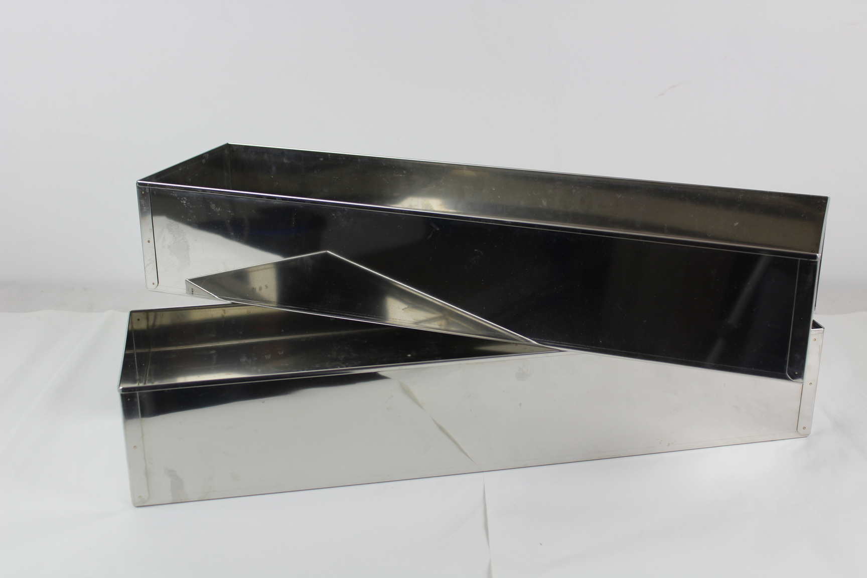 Image of Set of 2 Stainless Steel Planters 56 cm l x 15 cm w x 10 cm h