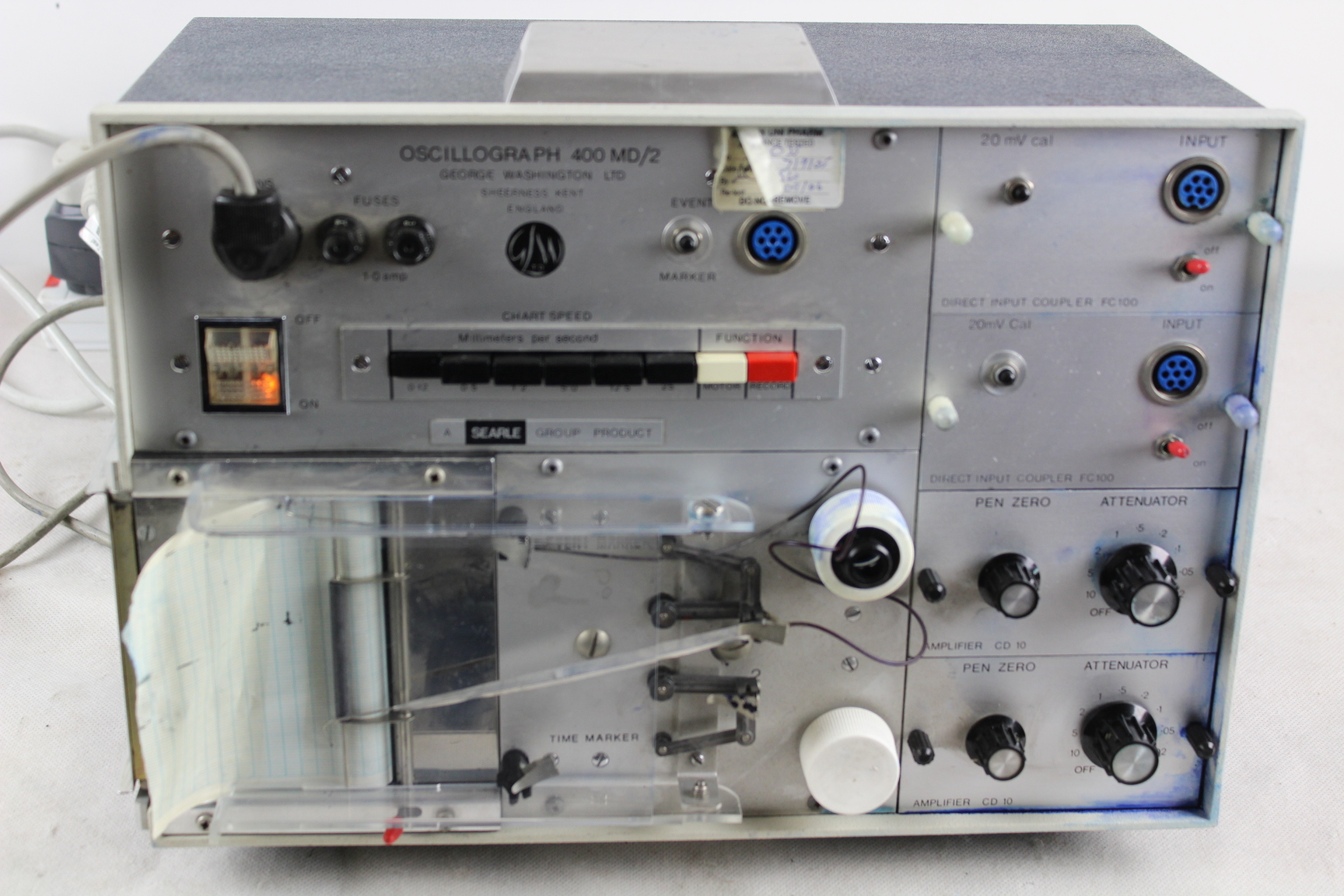 Image of Vintage Oscillograph 400 MD/2 w/ graph paper