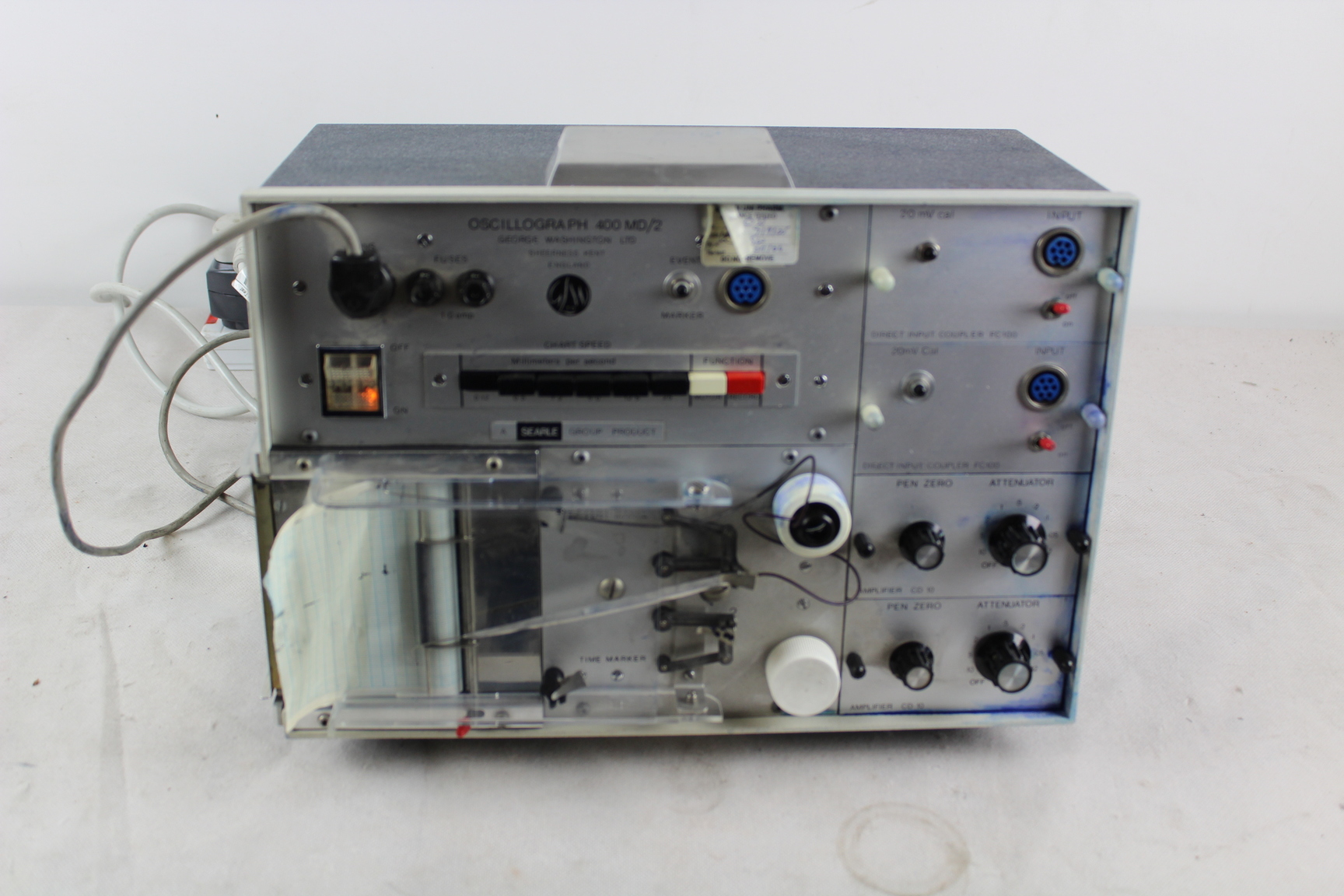 Image of Vintage Oscillograph 400 MD/2 w/ graph paper