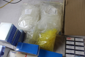Thumbnail image of Job Lot Of Plastics Inc Normal Petris, 5ml Pipettes, Eppendorf Pipettes