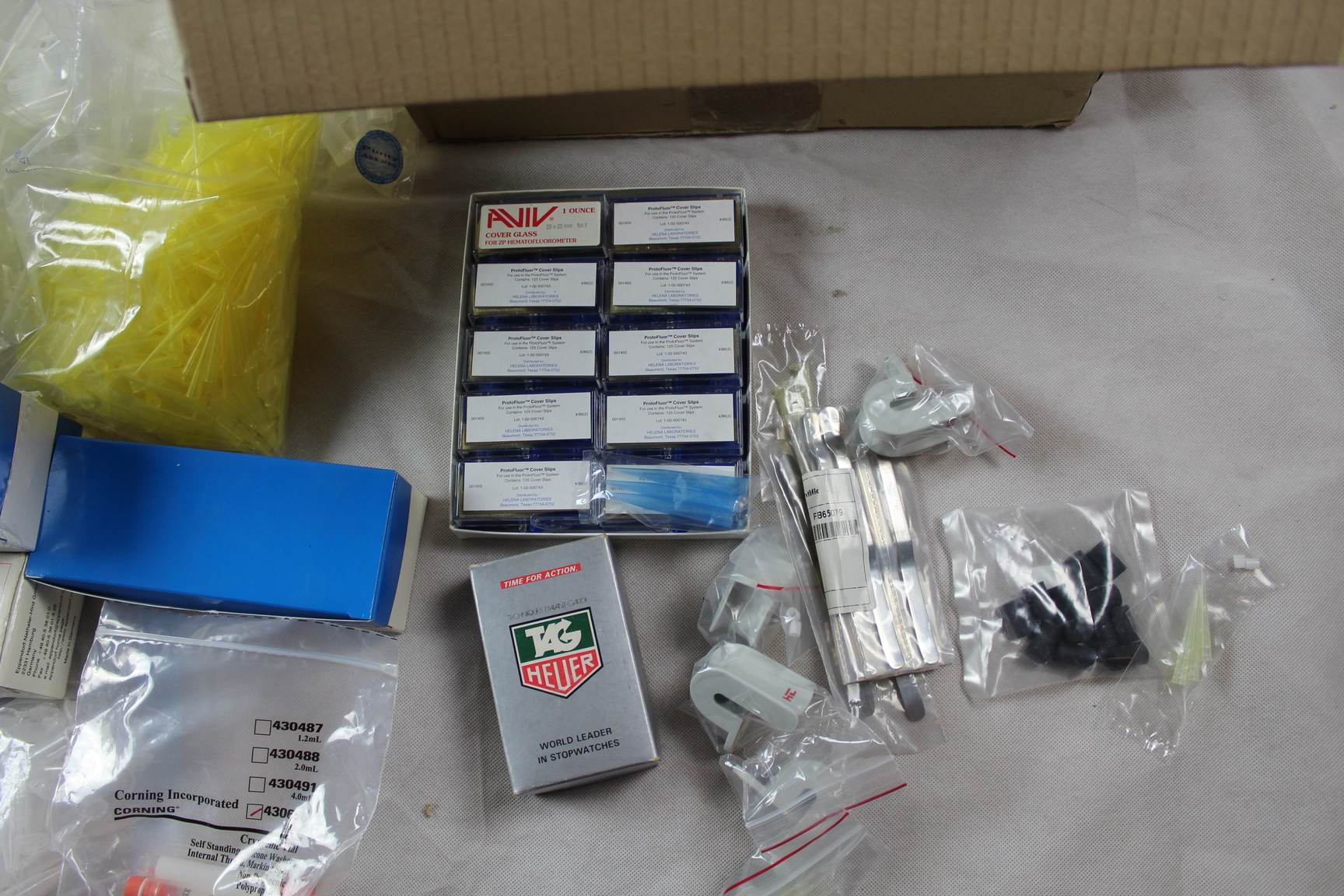Image of Job Lot Of Plastics Inc Normal Petris, 5ml Pipettes, Eppendorf Pipettes