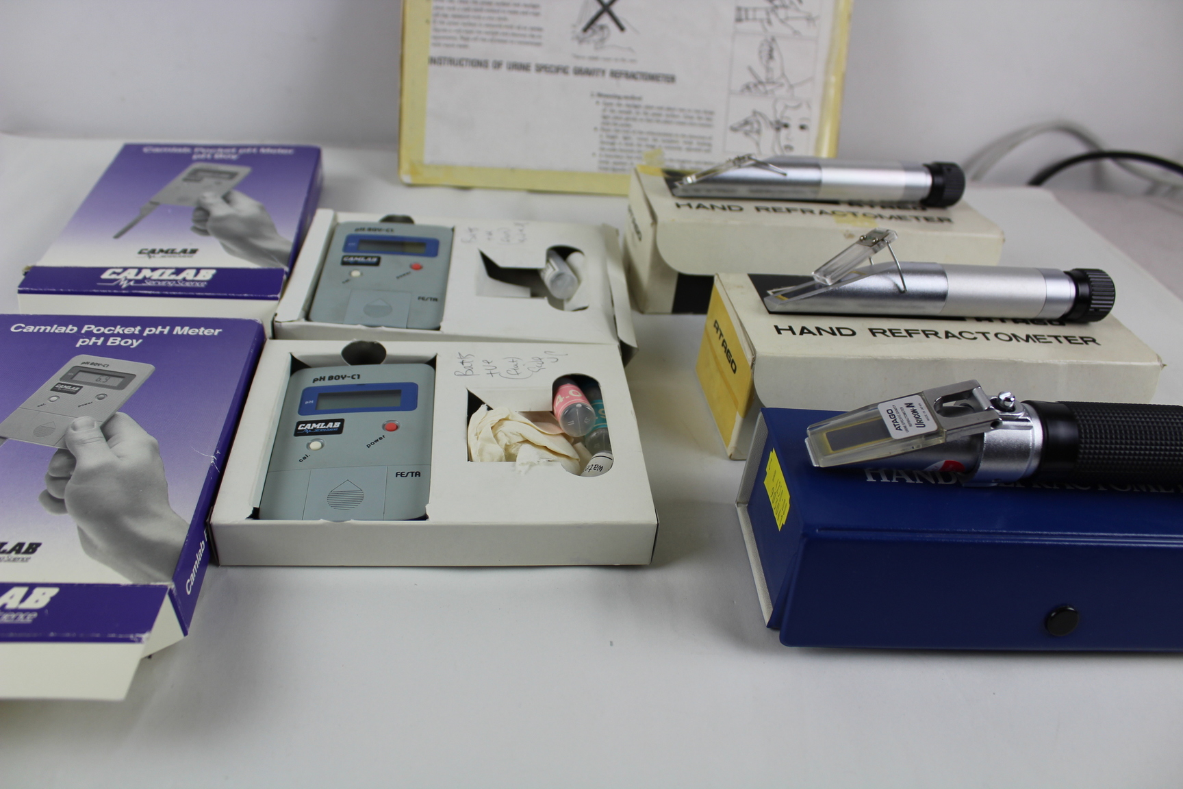 Image of Lot of 3 x Atago Hand Refractometer + 2 x Camlab Pocket pH Meter