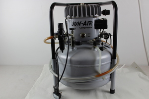 Thumbnail image of Jun-Air Compressor 6-X Serial no 357579  8 bar 24.5 V Lab Equipment