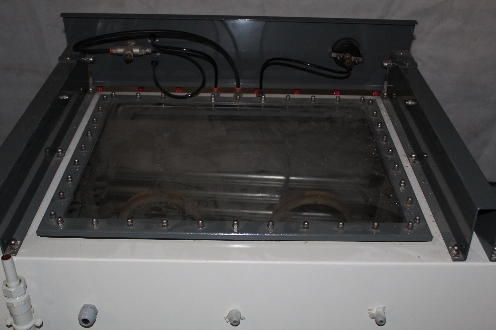 Image of Scientific Laboratory Glove Box LTD Technology 56 x 88 x 70 Inc VAT