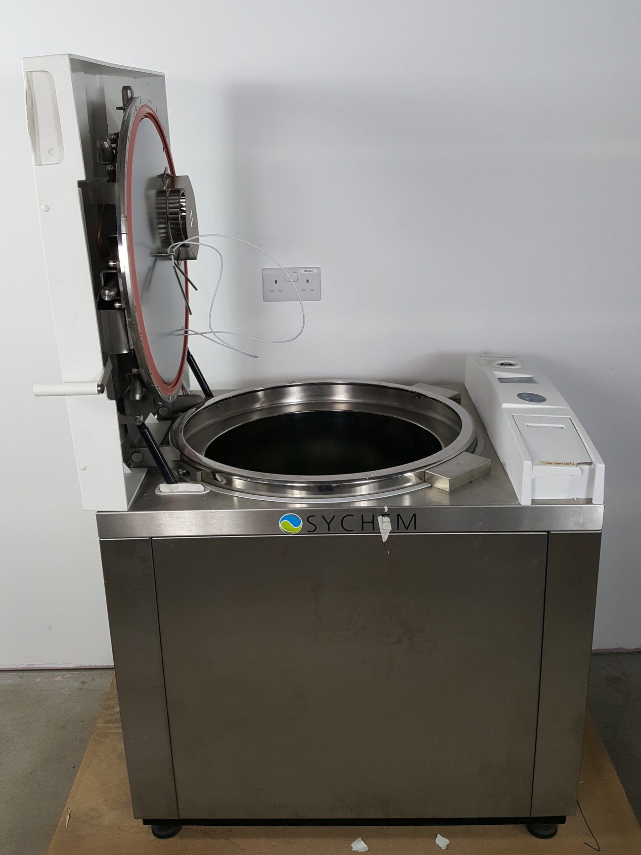 Image of Tuttnauer Vertical Laboratory Autoclave 5050ELV D Steriliser Lab 110L Faulty