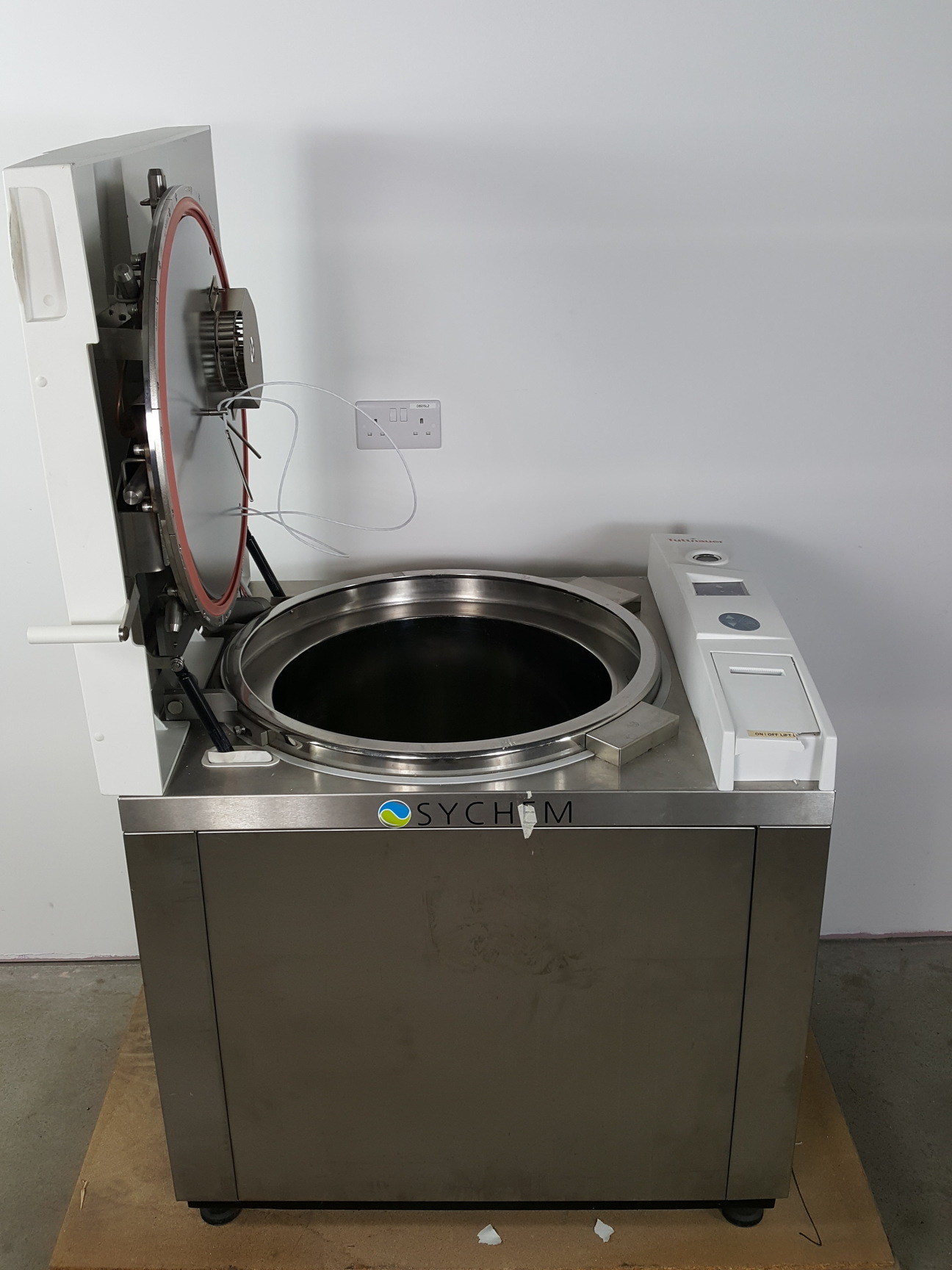 Image of Tuttnauer Vertical Laboratory Autoclave 5050ELV D Steriliser Lab 110L Faulty