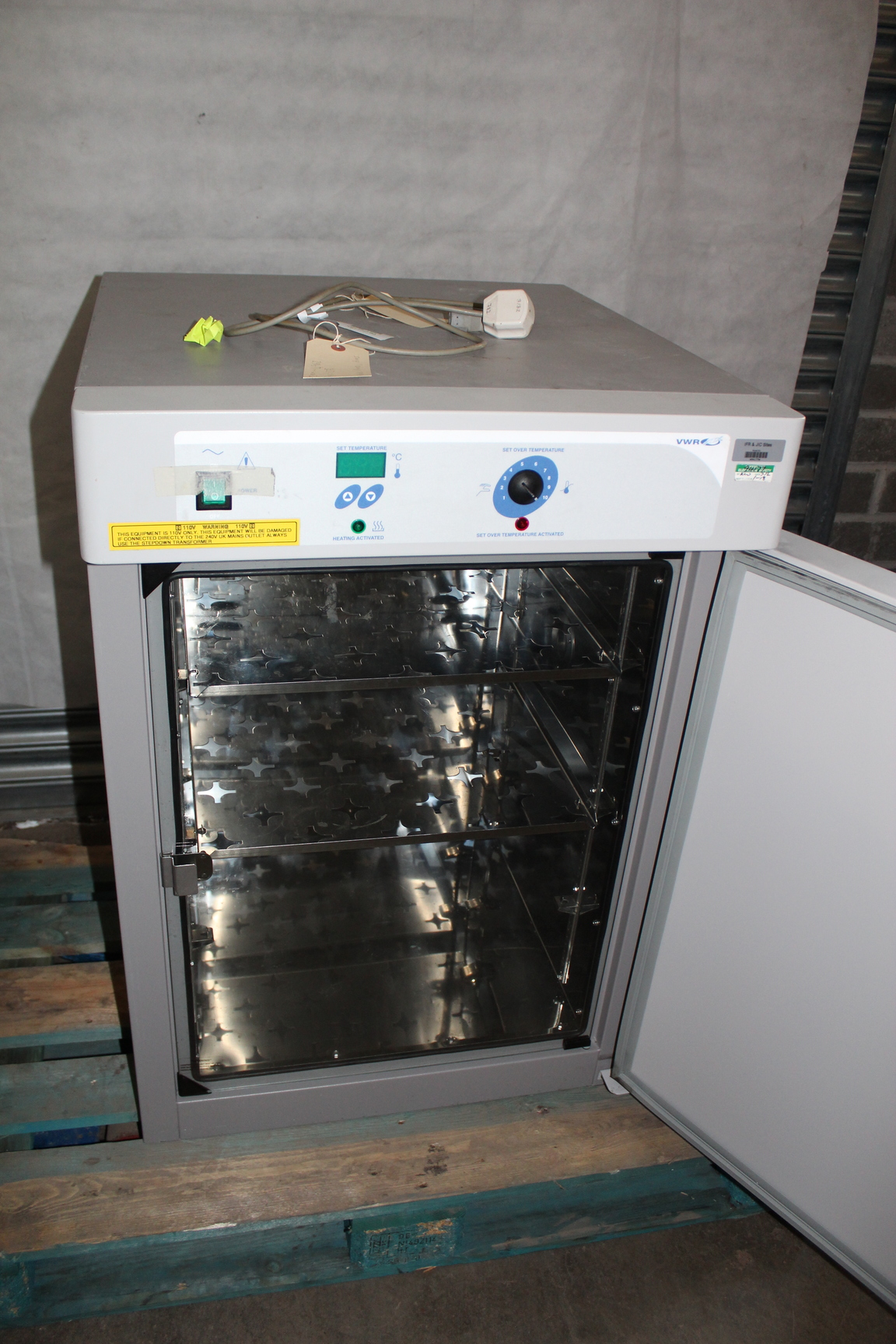 Image of VWR 1535 Digital Warm Air Incubator Laboratory Scientific  