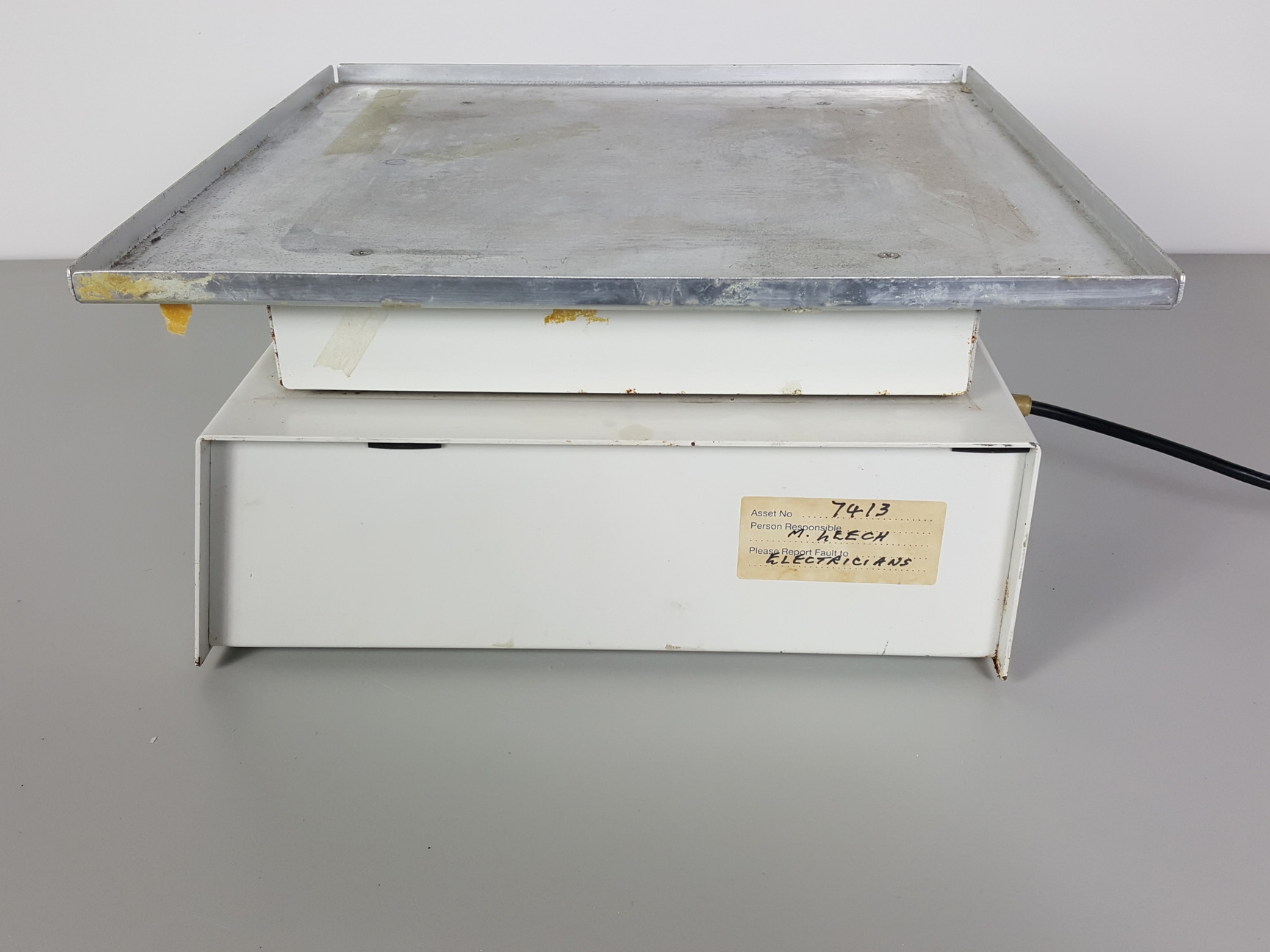 Image of Denley Orbital Platform Rocker Mixer - Cat No OM501 - Lab Spares / Repairs