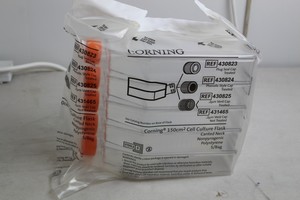 Thumbnail image of Lot of 8 Corning 150cmCell Culture Flask Canted Neck 5/Bag