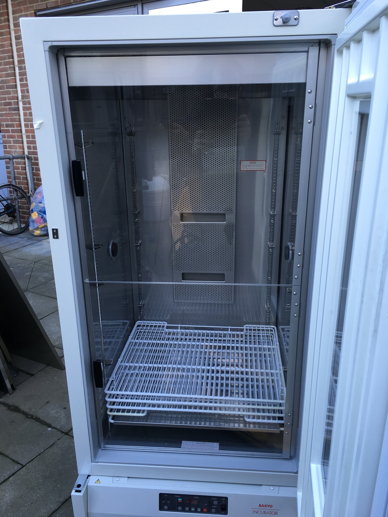 Image of Sanyo Incubator MIR-553 Lab, Laboratory