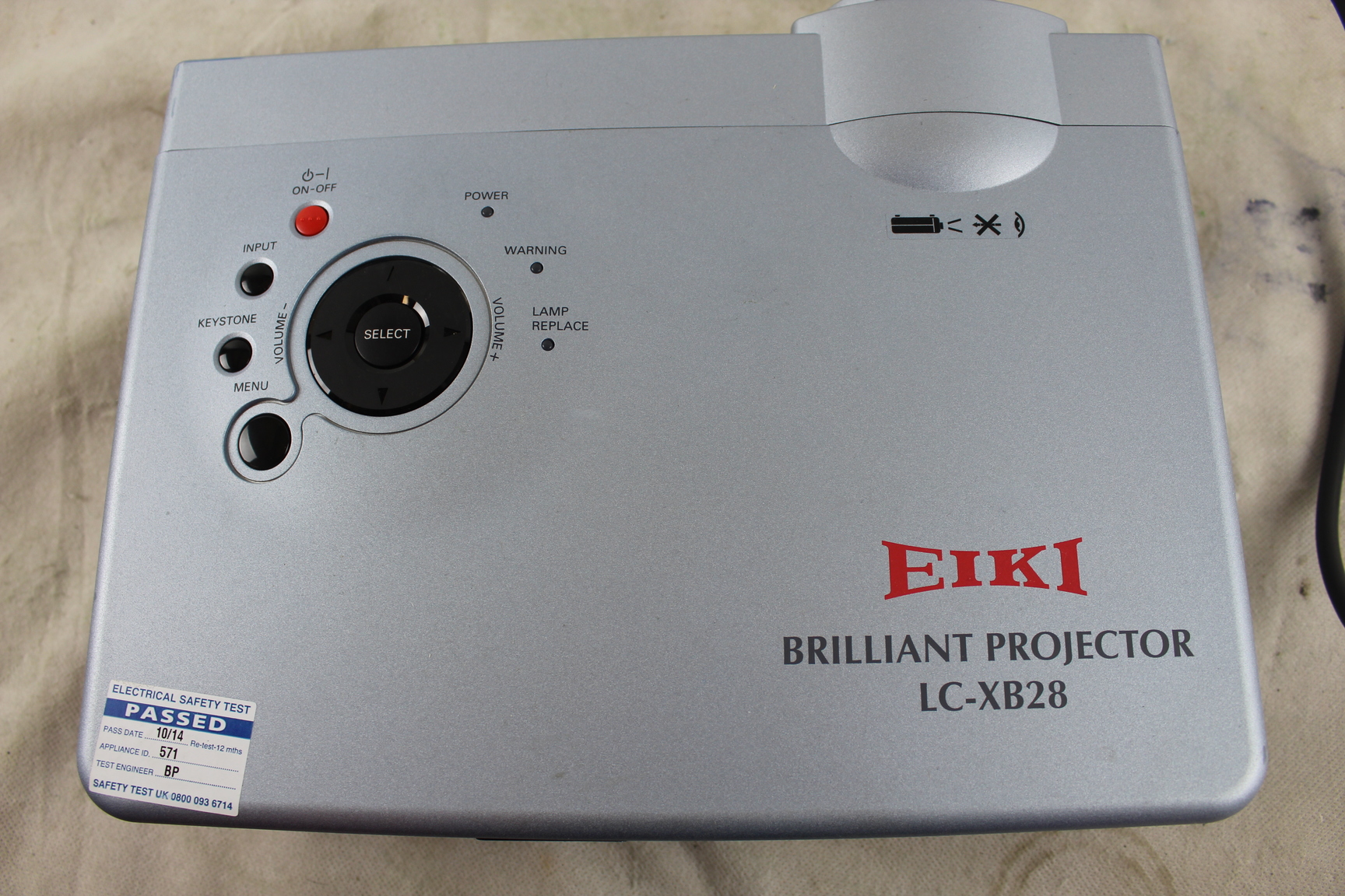 Image of Eiki LCD Brilliant Projector LC-XB28 SN: G69A6842 Chassis No: KD6-XB2800