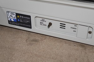 Thumbnail image of 2 Faulty Sanyo CO2 Incubators MCO-18AIC SN 40810490 220-240V 170 Litres