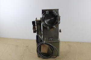 Thumbnail image of Balzers SVB 100 P UV UHV Gate Valve 