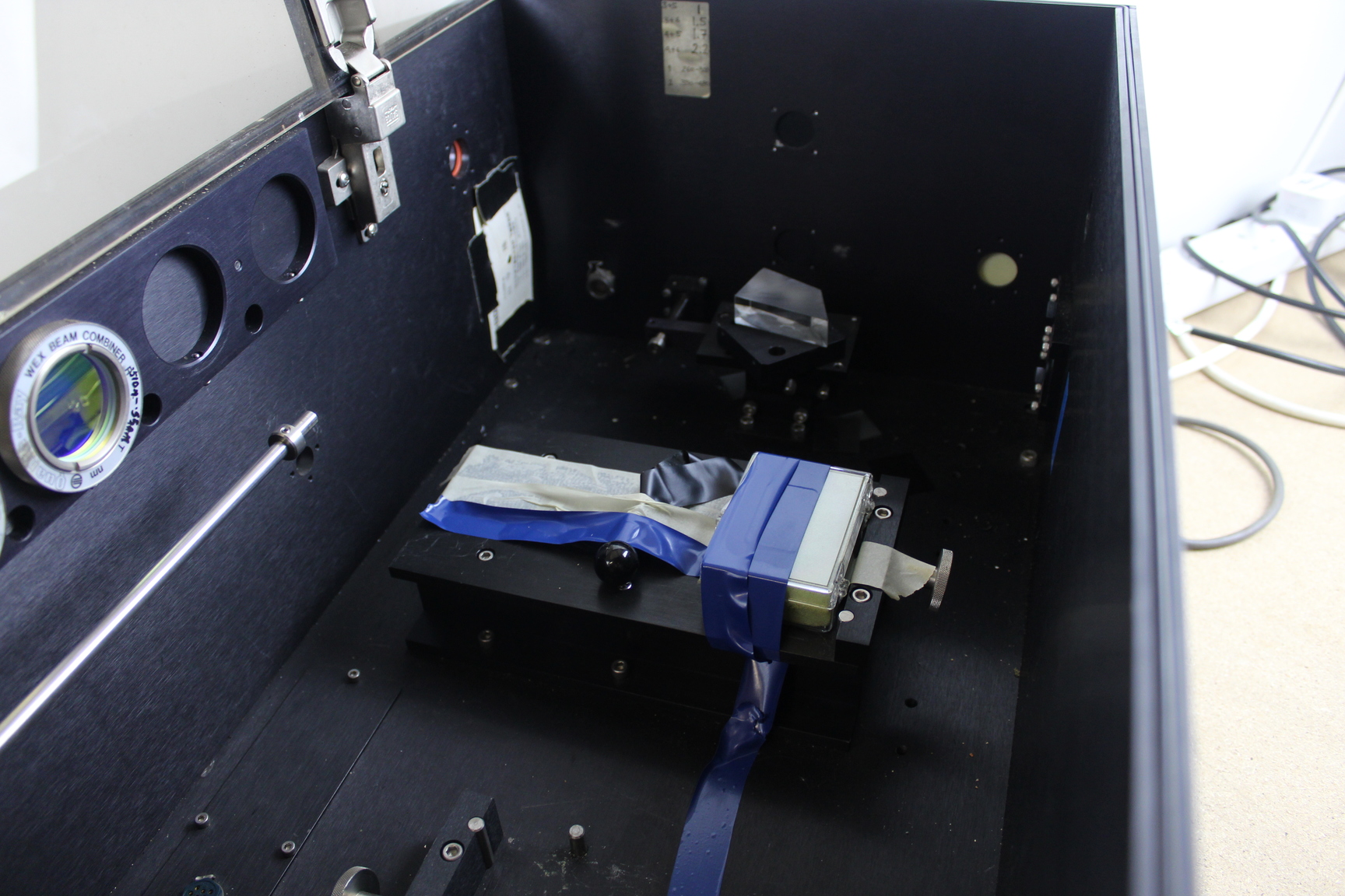 Image of Quantra-Ray Laser Enclosure With No Laser Laboratory 