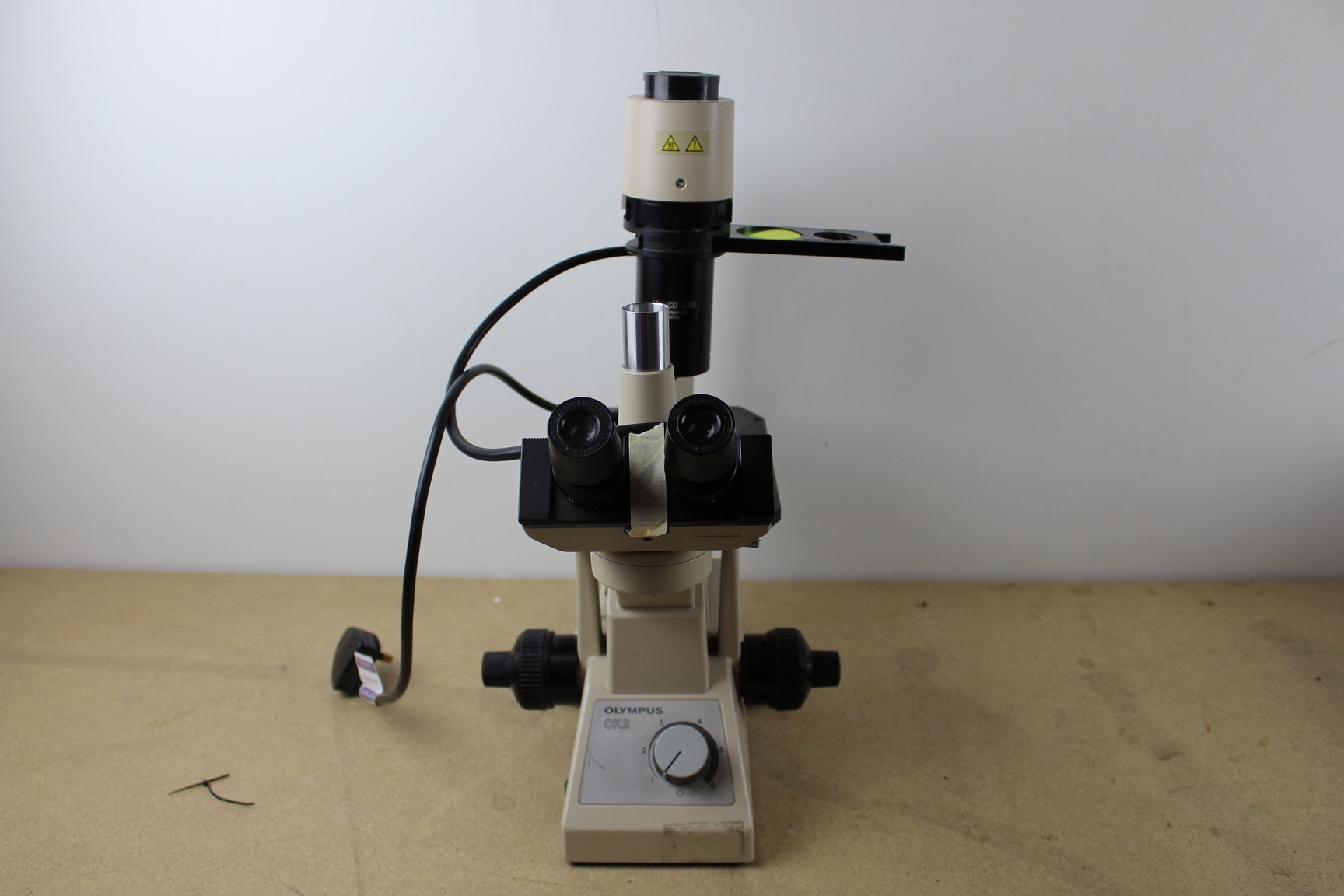 Image of Faulty Olympus CK2 Micrscope W/ 4 Objectives Inc Olympus T 2 40, SPLan 4PL 0.13