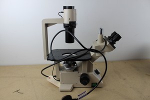 Thumbnail image of Faulty Olympus CK2 Micrscope W/ 4 Objectives Inc Olympus T 2 40, SPLan 4PL 0.13