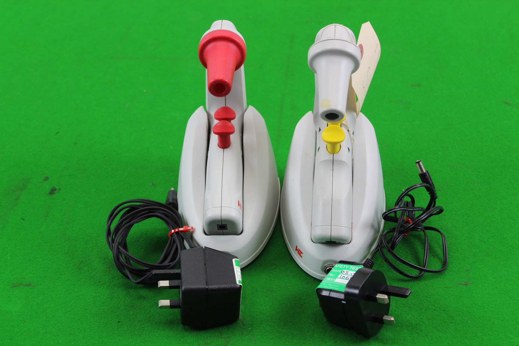 Image of 2 Swiftpet Pipettes Pro Plus With Charging Stands