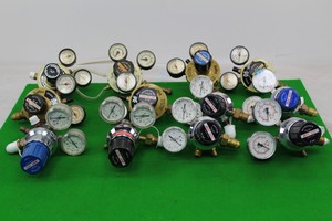 Thumbnail image of Job Lot of 12 Gas Regulators BOC Oxgen 4 bar Argon 10 bar Helium 4 bar Nitrogen