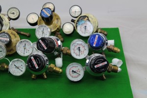 Thumbnail image of Job Lot of 12 Gas Regulators BOC Oxgen 4 bar Argon 10 bar Helium 4 bar Nitrogen