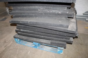 Thumbnail image of Heavy Duty Rubber Gym CommerciFlooring Mat Approx 19 5cm depth x 1m x 1m