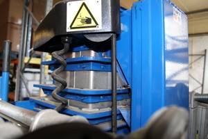 Thumbnail image of Faulty Upright UL25 DC Personnel Lift Telescopic Mast WH 31' PH 32 159kg Max '