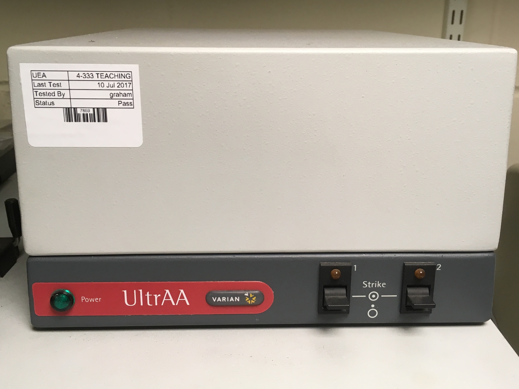 Image of Varian SpectrAA 880Z Atomic Absorption Spectrometer + GTA 100Z + Controller