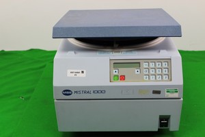 Thumbnail image of MSE Mistral 1000 Benchtop Centrifuge Laboratory Equipment Faulty Spares/Repair
