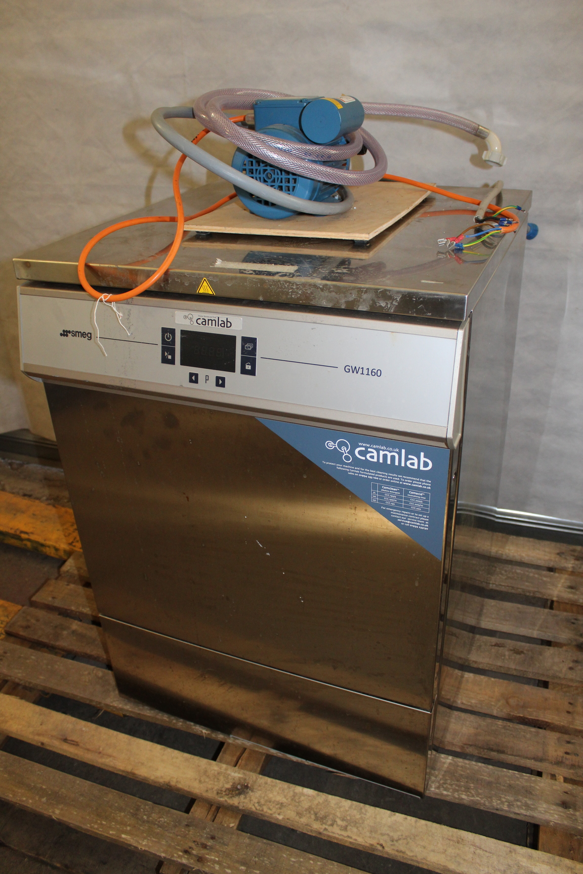 Image of Smeg Camlab GW1160 Laboratory Glassware Dishwasher With Camlab Pump 