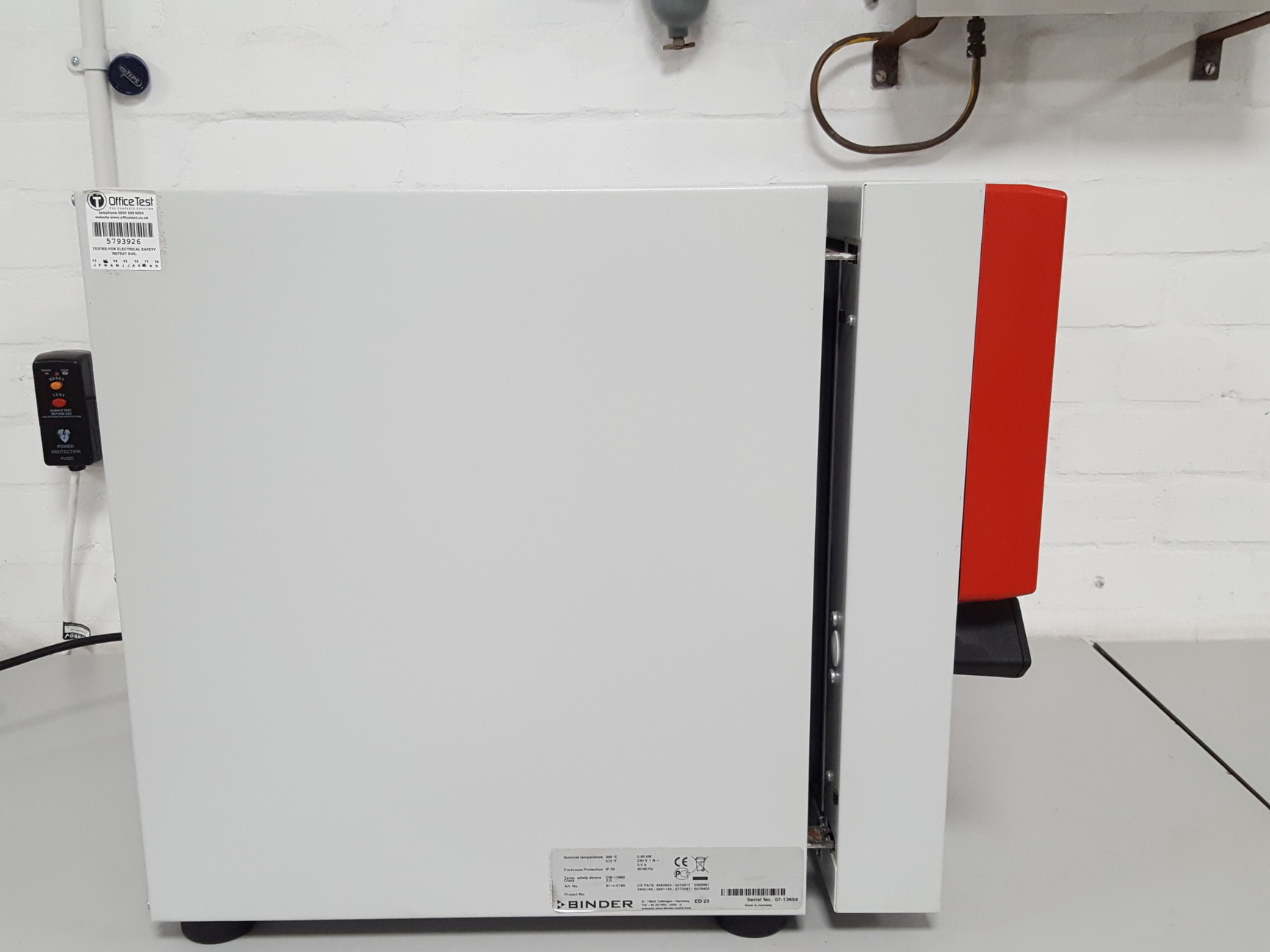 Image of Binder ED53 Drying Oven Heating Thermal Sterilisation Maximum 300 Degrees  