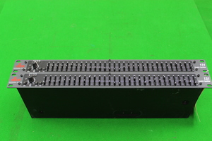 Thumbnail image of 2 x DBX 131 Graphic Equalizer Equaliser Single Channel 31 Band Sound  System 