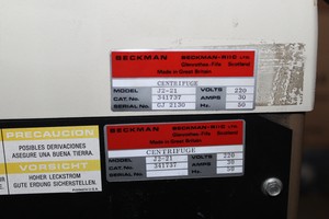 Thumbnail image of Beckman J2-21 Floorstanding Centrifuge (Serial No: GJ2130) with Rotor