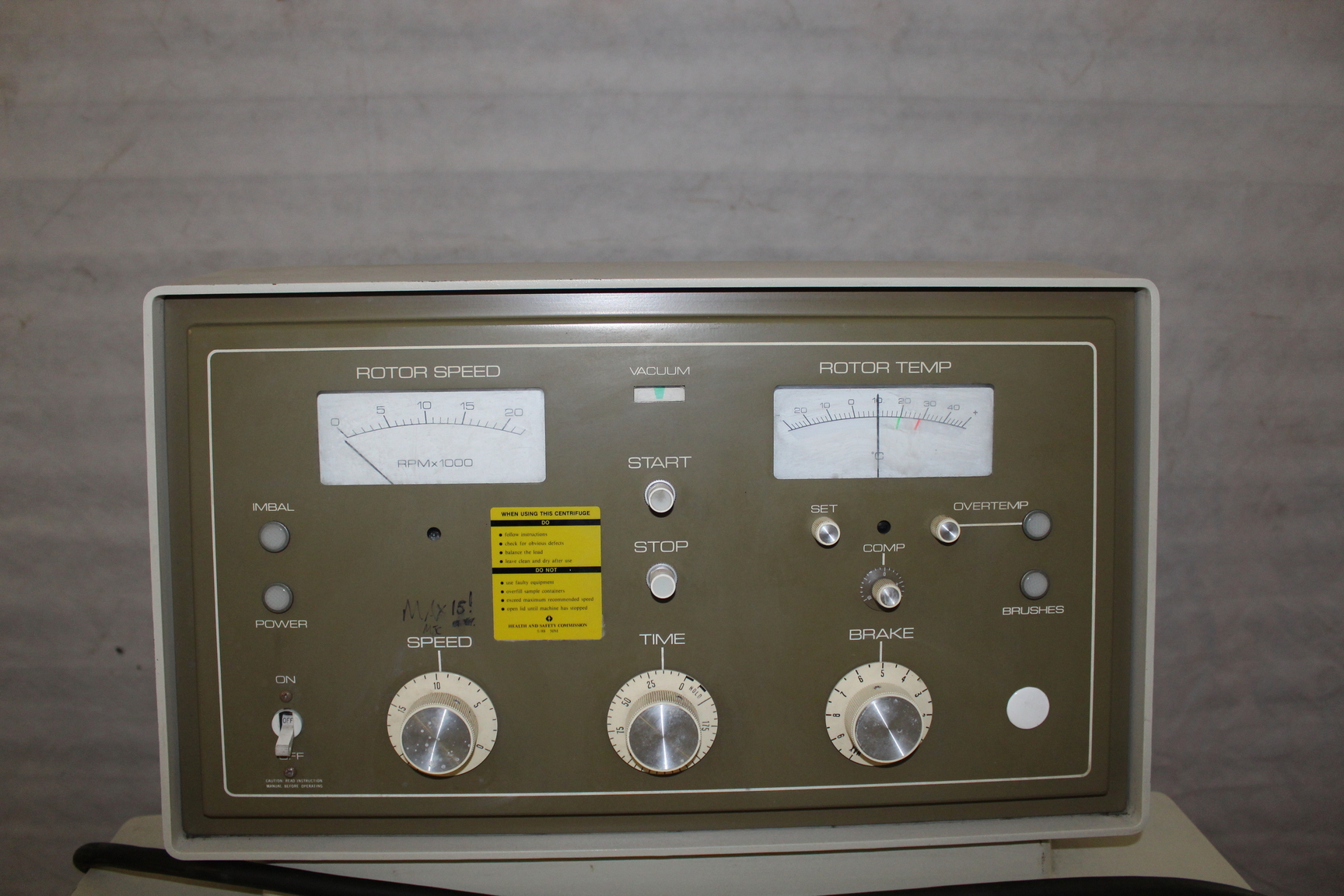 Image of Beckman J2-21 Floorstanding Centrifuge (Serial No: GJ2130) with Rotor