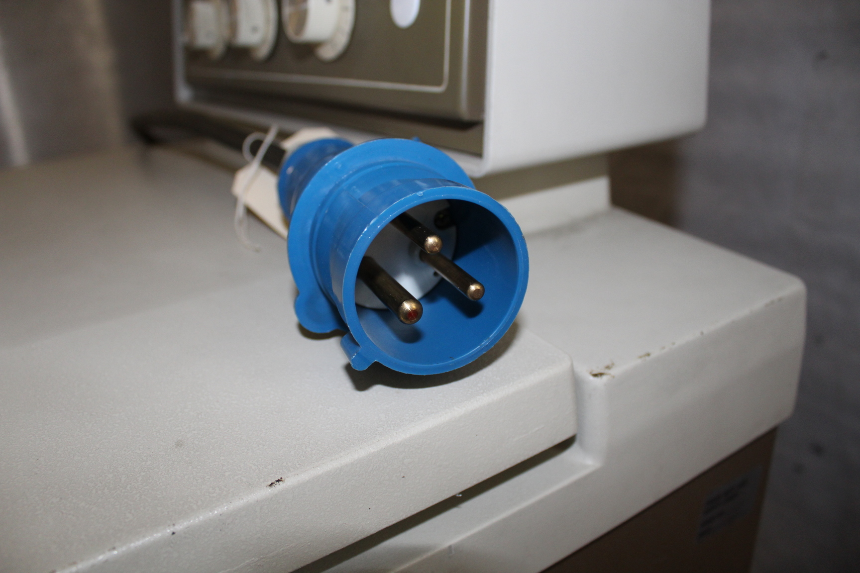 Image of Beckman J2-21 Floorstanding Centrifuge (Serial No: GJ2130) with Rotor